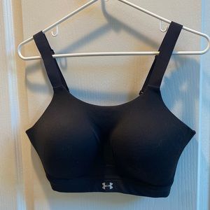 Under Armour sports bra high impact adjustable straps size 36DD solid black